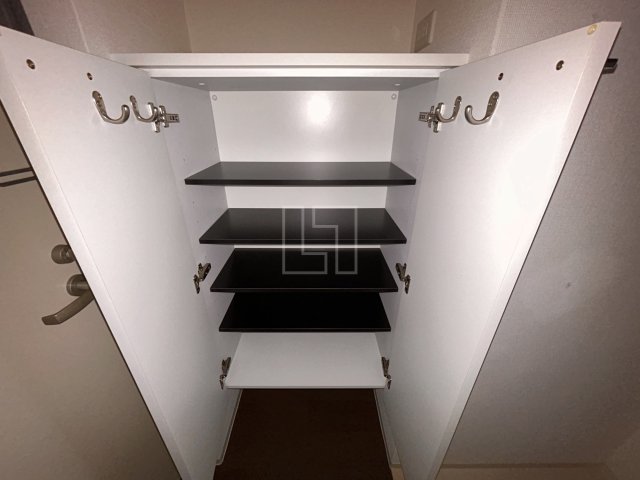 収納　APRILE南森町　下駄箱