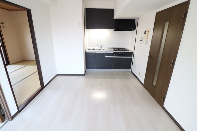 居室・リビング　８帖　リビング