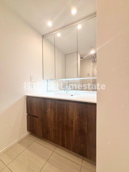 洗面設備　別部屋参考写真