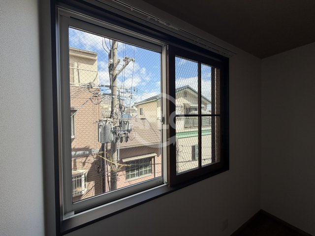 バルコニー　南市岡テラスハウス　窓