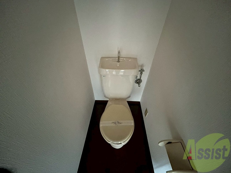 トイレ　お手洗いです。ウォシュレット機能は付いておりません。