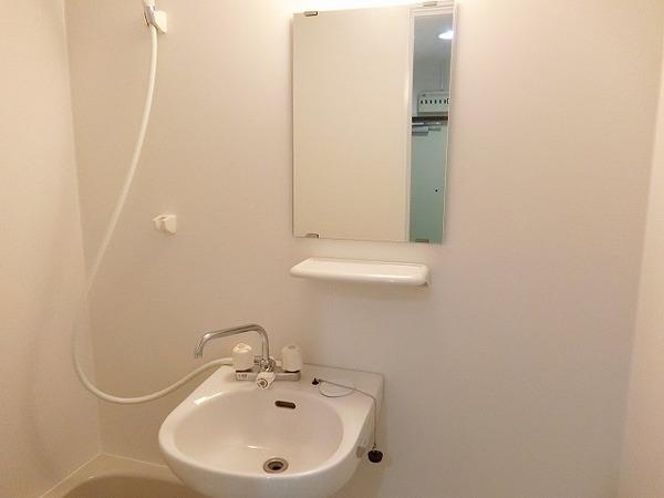 洗面設備　洗面台付き！