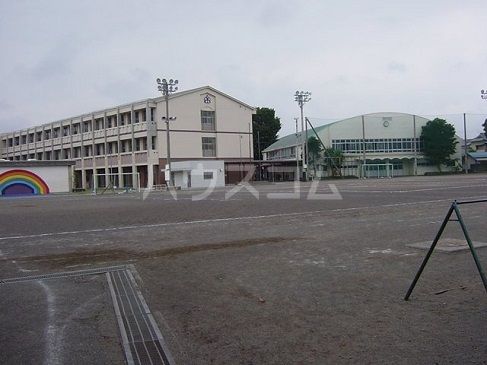 小学校　沼津市立大岡小学校（小学校）まで1057m