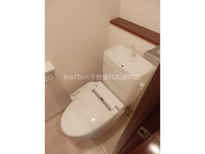 トイレ　トイレ（ウォシュレット付き）