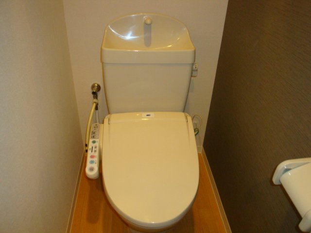 トイレ　シャワー付トイレ