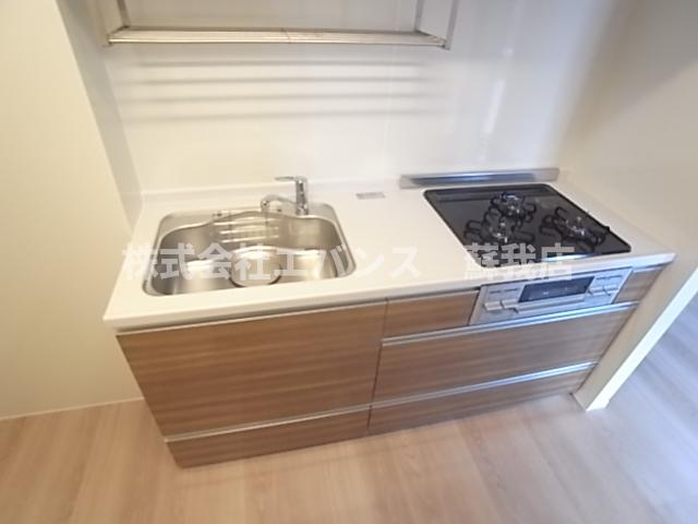 キッチン　コンパクトなキッチンで掃除もラクラク