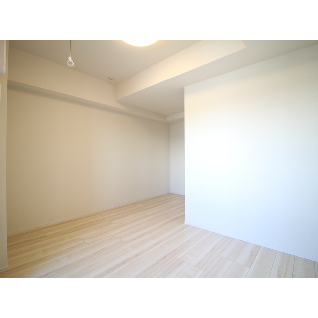 居室・リビング　室内