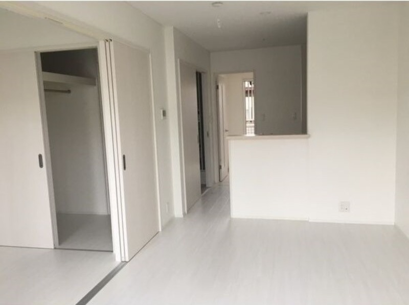 居室・リビング　図面と現状に相違がある場合には現状を優先