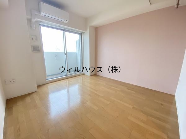 居室・リビング　広々とした洋室！