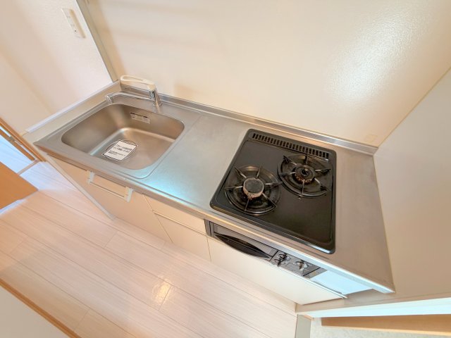 キッチン　作業のしやすい広めのキッチンです。