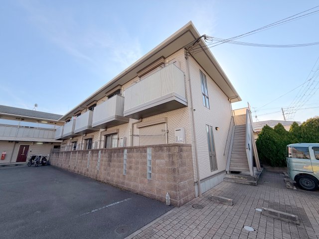 建物外観　綺麗な外観の素敵なお部屋があなたを待っています。