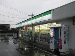 コンビニ　ファミリーマート小平回田町店（コンビニ）まで385m