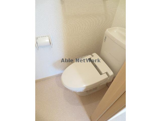 トイレ　温水洗浄便座