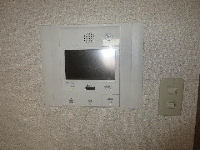 セキュリティ　モニター付きインターホン