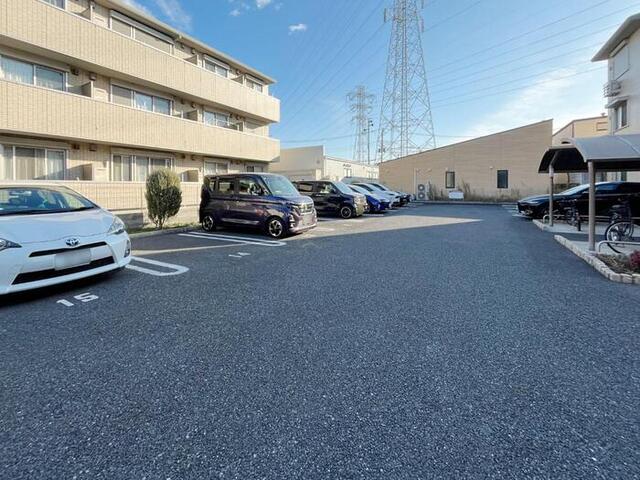 駐車場　駐車場