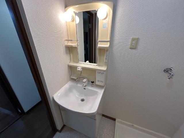 洗面設備　洗髪洗面化粧台