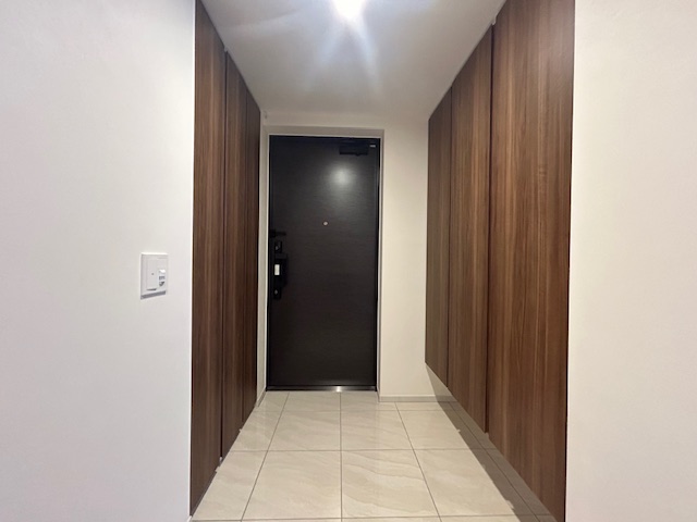 玄関　メトライズタワー大阪上本町　玄関