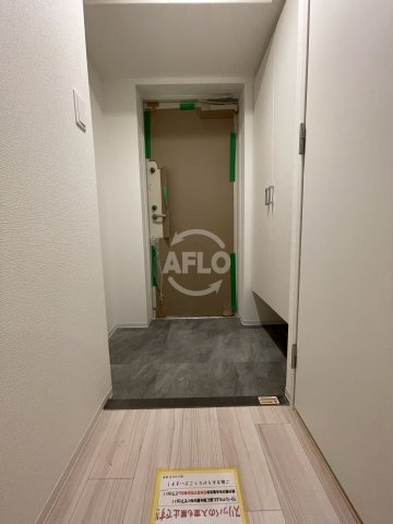 玄関　セレニテ難波グランデシュッド　玄関