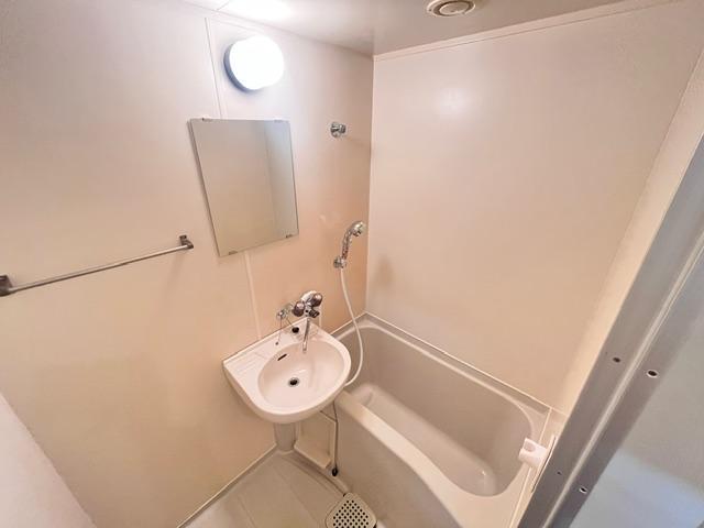 バス・シャワールーム　浴室