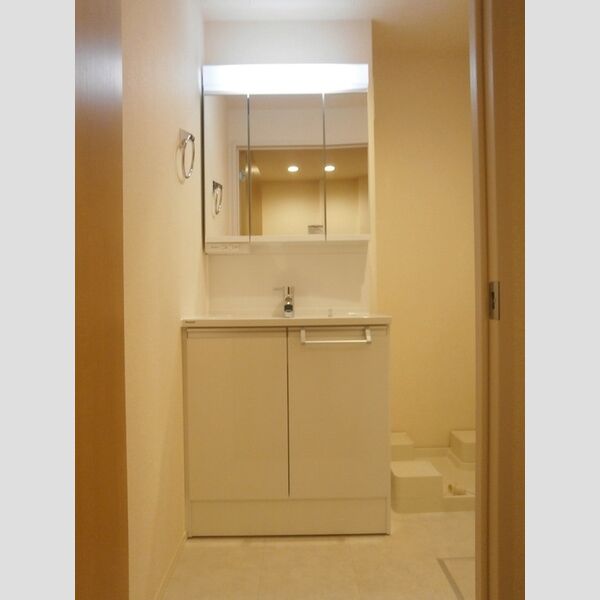 洗面設備　洗面室