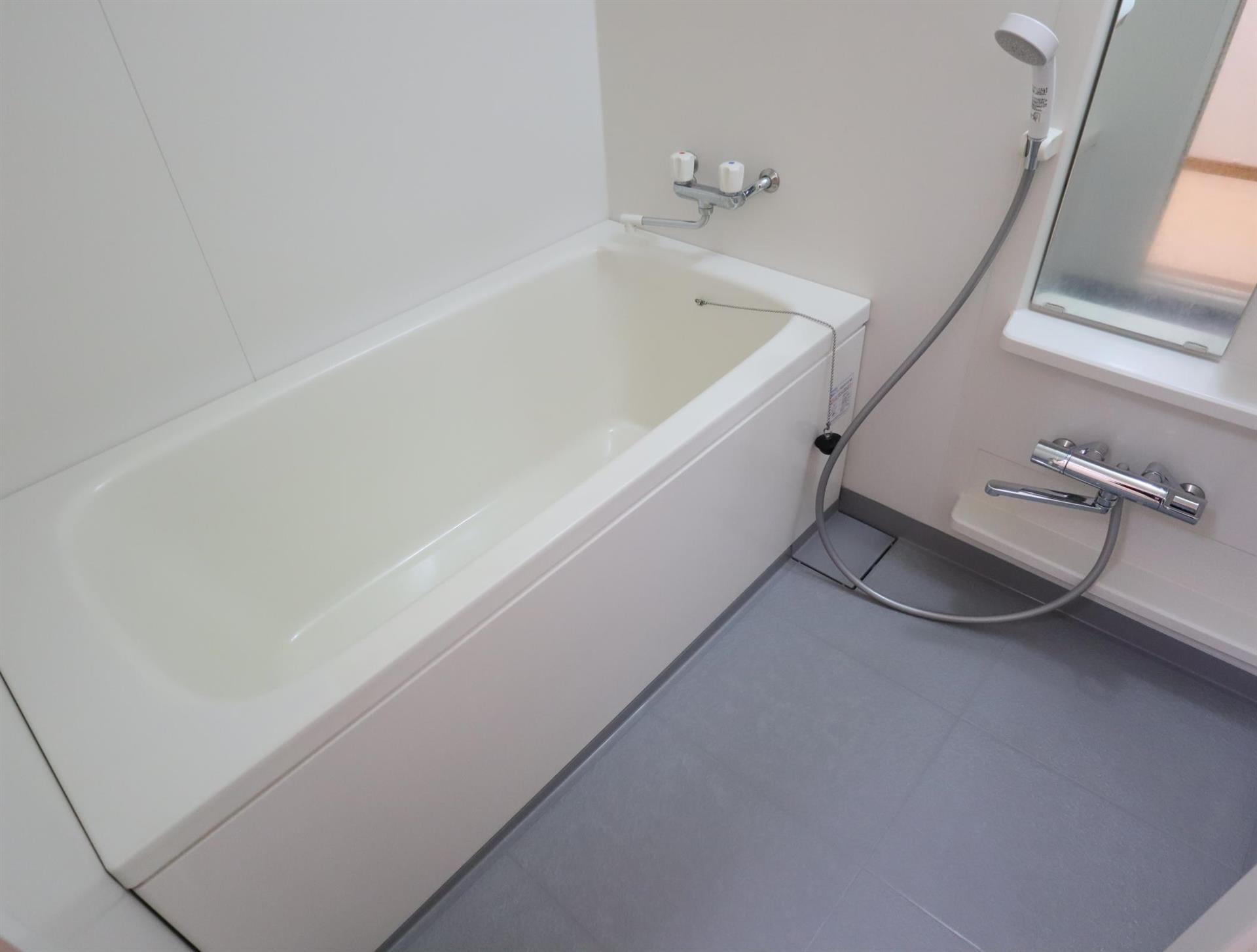 バス・シャワールーム　浴室