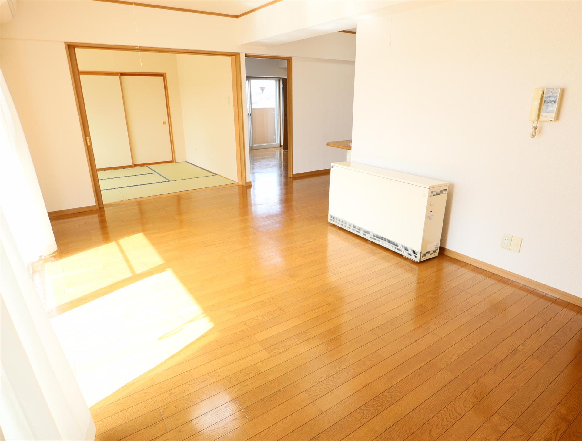 居室・リビング　リビング