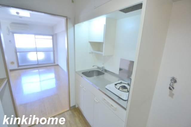 キッチン　写真は別のお部屋です。