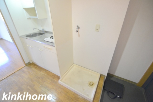 洗面設備　写真は別のお部屋です。