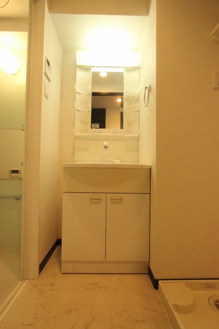 洗面設備　同物件別号室の写真です。