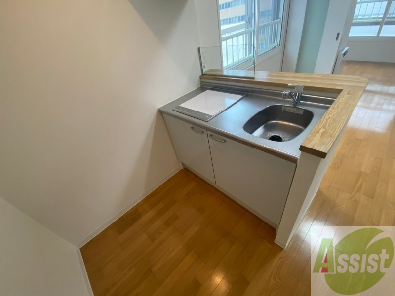 キッチン　人気のシステムキッチンです。料理も楽しみですね。