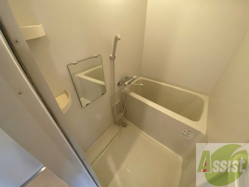 バス・シャワールーム　お風呂です。ゆっくりお風呂につかるのも体に良いですね～