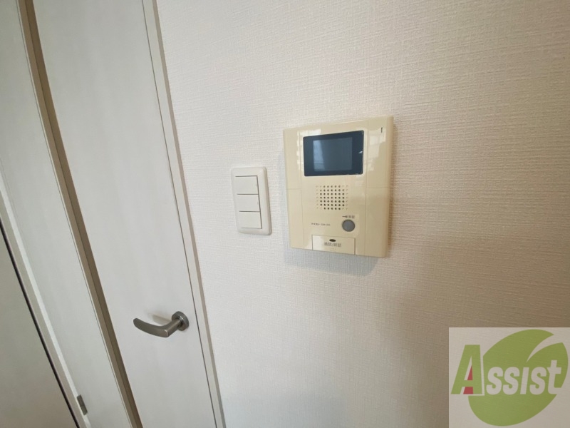 セキュリティ　ＴＶモニター付インターホンです。来客者の顔が見えるので安心！