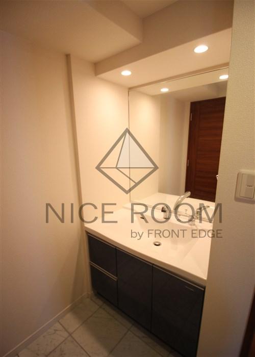 洗面設備　リーガル京町堀　独立洗面台