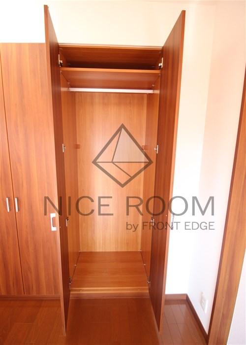 収納　リーガル京町堀　クローゼット