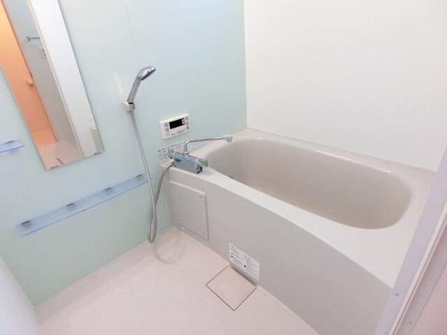 バス・シャワールーム　追い炊き機能付きです