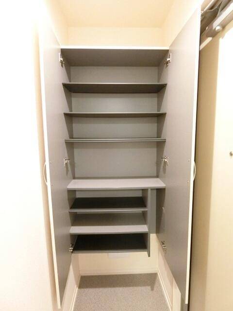 玄関　シューズボックス有ります