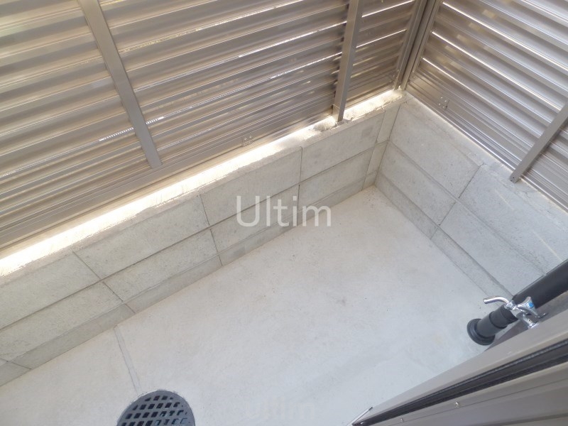 バルコニー　専用庭