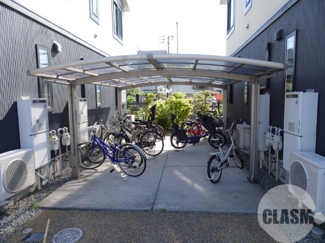 その他共有部分　屋根付き駐輪場