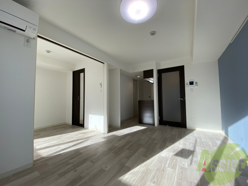 居室・リビング　広くてキレイなお部屋が広がっていて、充実した生活が送れそう。