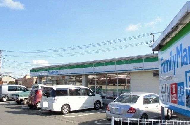 コンビニ　ファミリーマート御殿場川島田南（コンビニ）まで550m