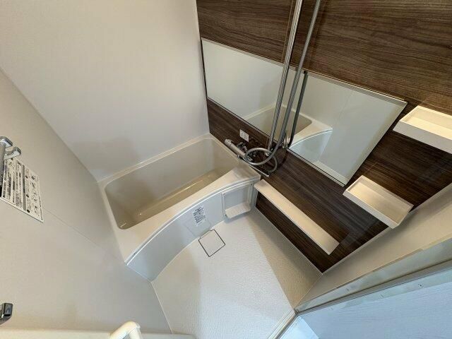 バス・シャワールーム　同施工会社の参考写真です