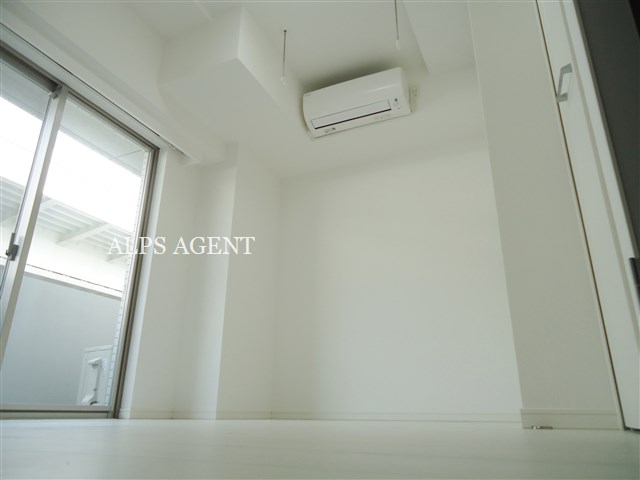 居室・リビング　別部屋参照・同一仕様