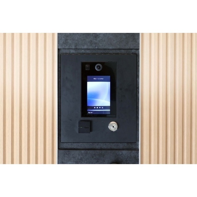 ロビー　オートロック