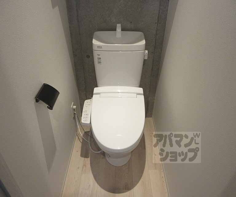 トイレ　シックな雰囲気のトイレです。