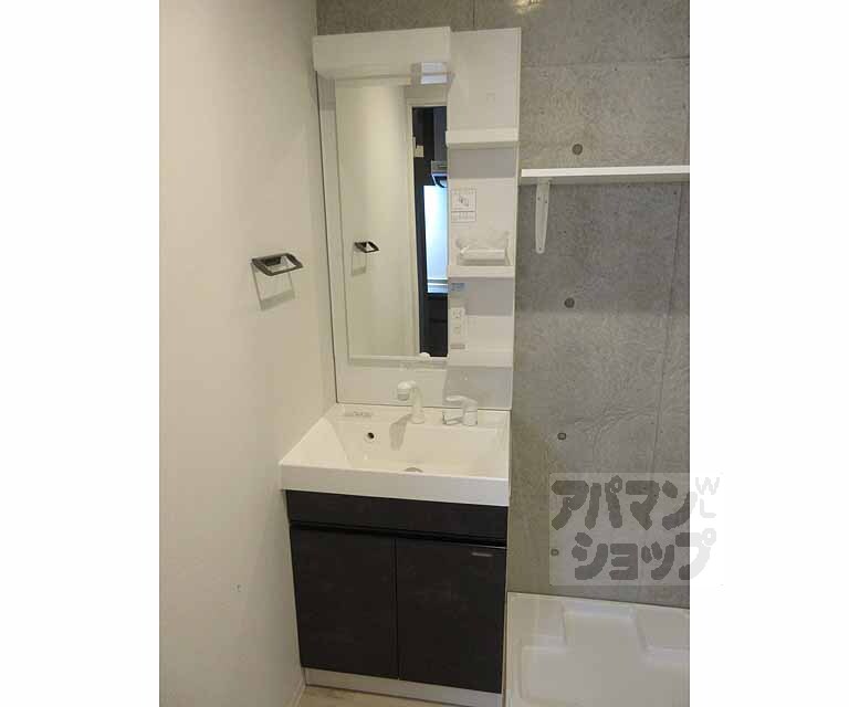 洗面設備　嬉しい独立洗面台です！