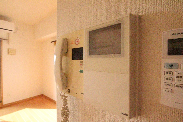 セキュリティ　※別部屋の参考写真、現況優先※