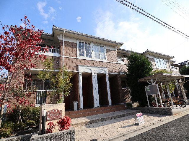 建物外観　落ち着いた雰囲気の外観です