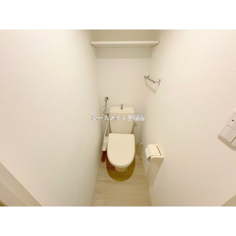 トイレ　ウォシュレット付き♪