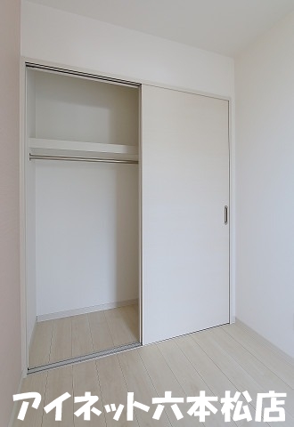 収納　お洋服が多い方でも安心です