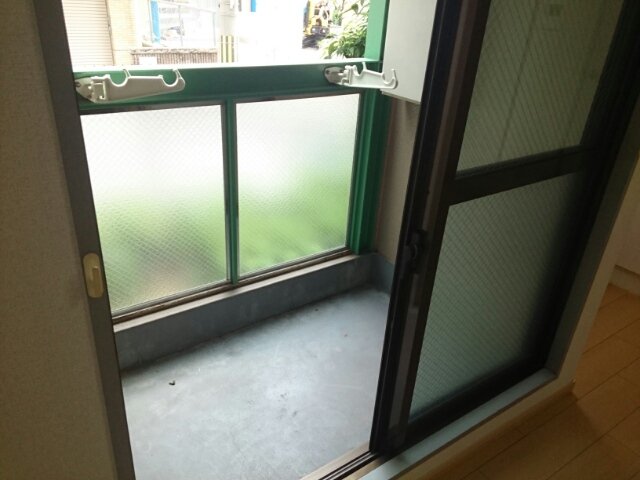 バルコニー　バルコニーがあります